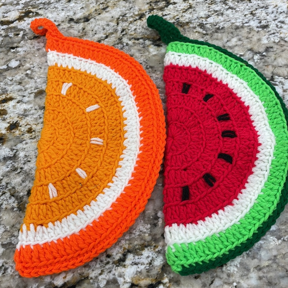 Vintage Large Hand Crocheted Fruit Potholders never used - Picture 2 of 4